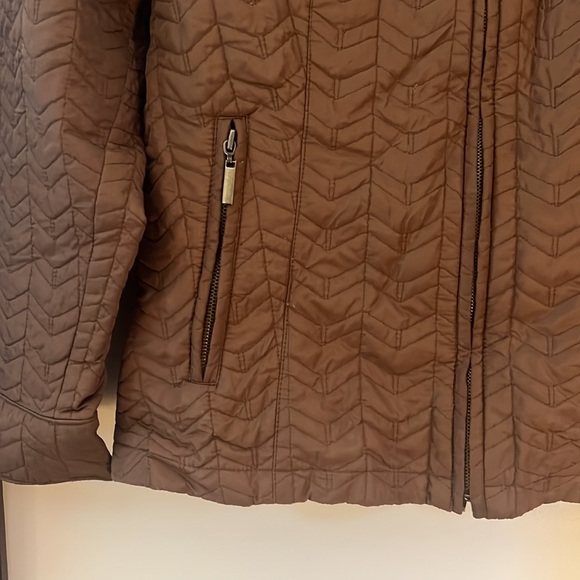 Reversible Jacket! - Picture 3 of 10